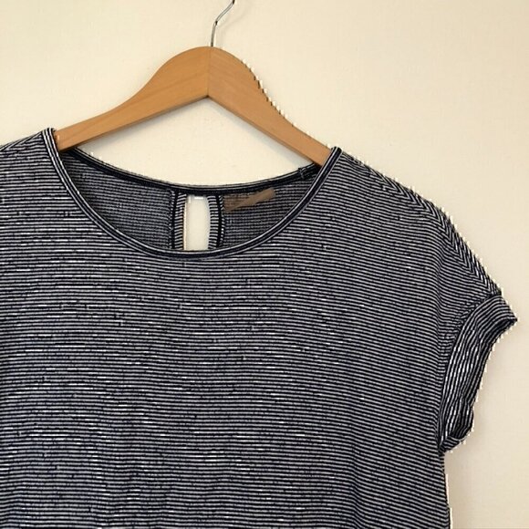 CALVIN KLEIN PERFORMANCE Navy Blue White Short Cap Sleeve Cutout Back Tee Small - Picture 2 of 8